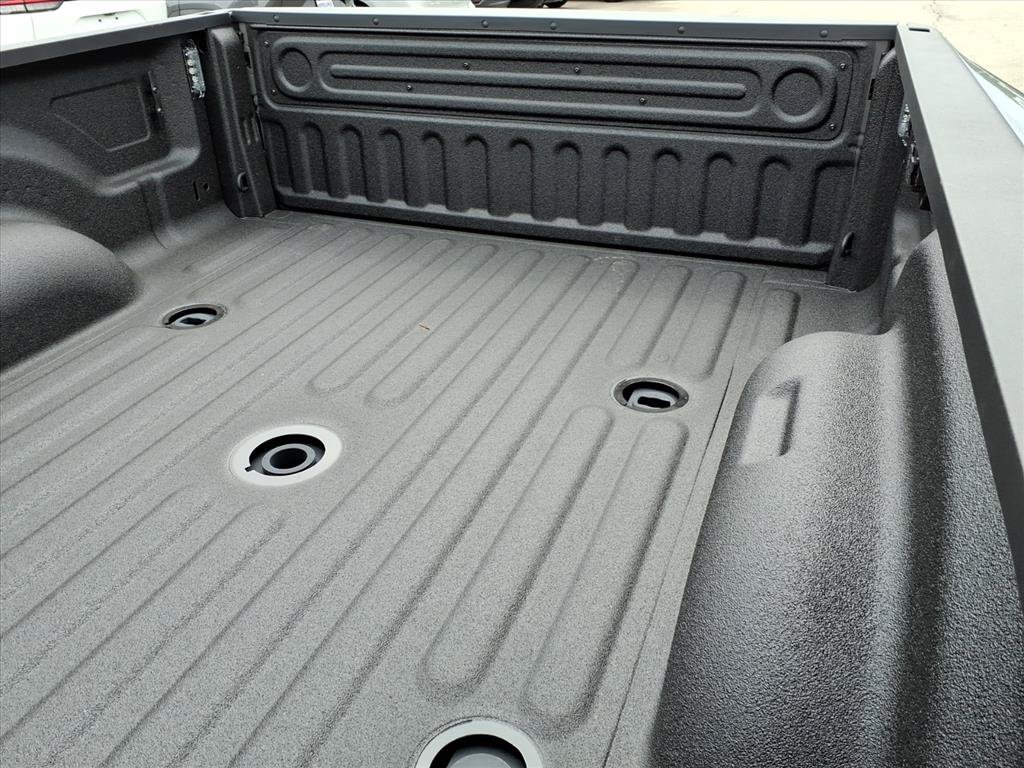 New 2026 RAM 3500 Laramie AWD/4WD image 14