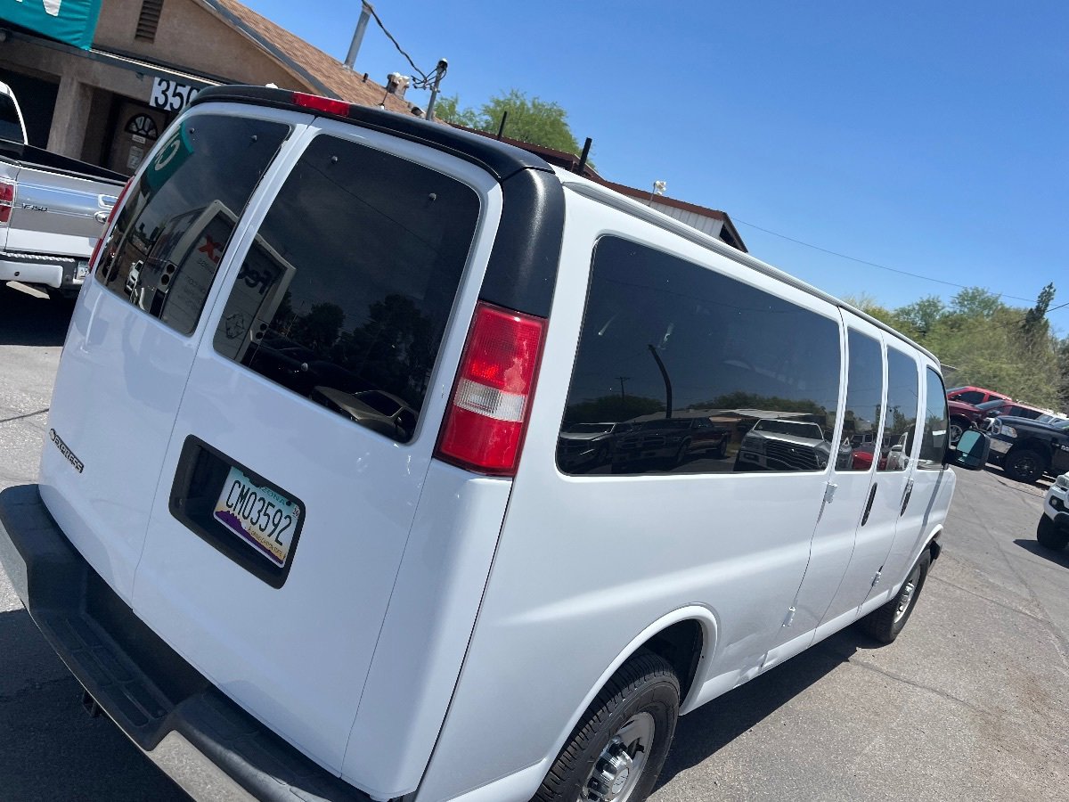 Used 2017 Chevrolet Express 3500 LT w/ LT Preferred Equipment Group RWD image 44