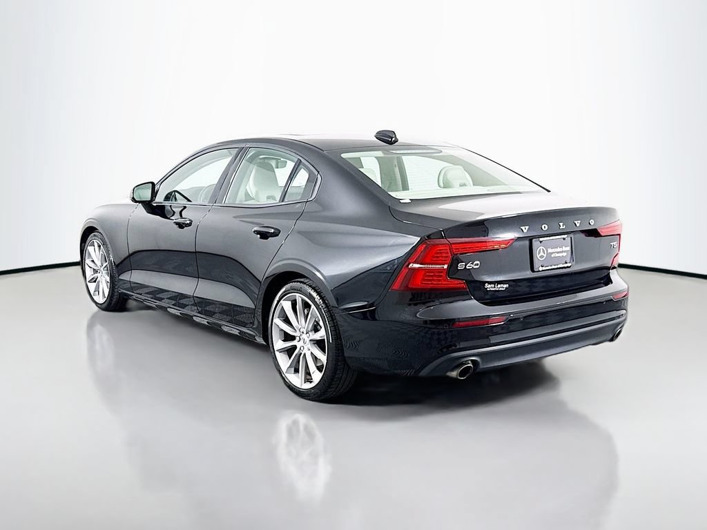 Used 2019 Volvo S60 T5 Momentum w/ Multimedia Package FWD image 5