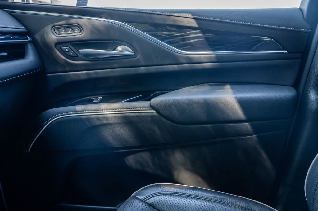 Used 2024 Cadillac Escalade Sport w/ Touring Package image 14