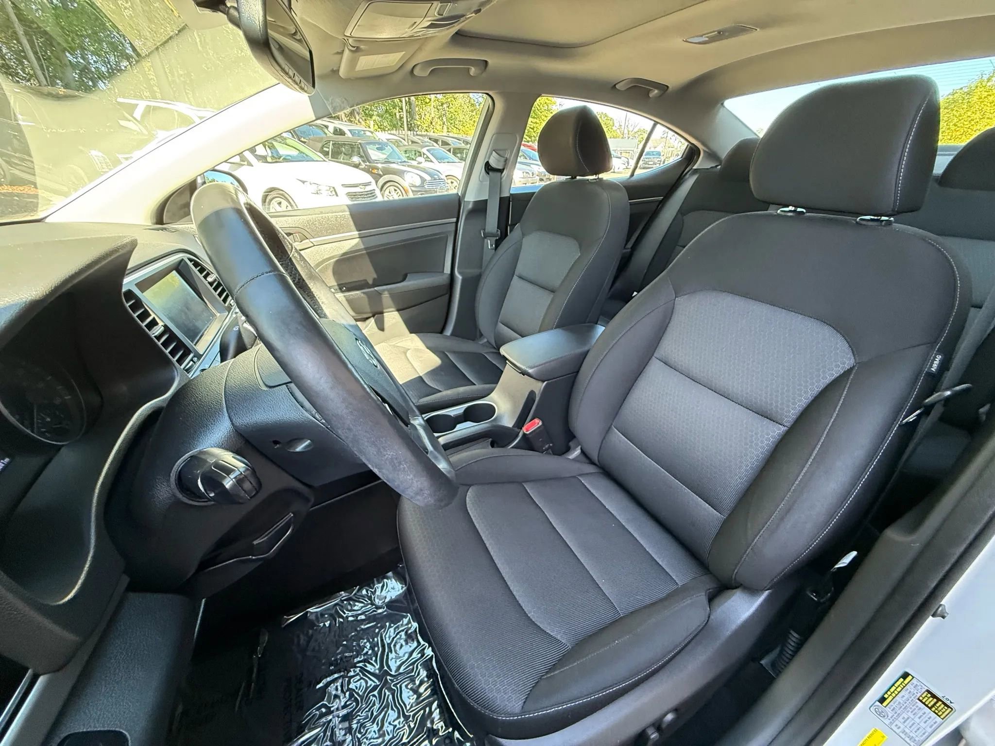Used 2017 Hyundai Elantra Value Edition w/ Cargo Package image 12