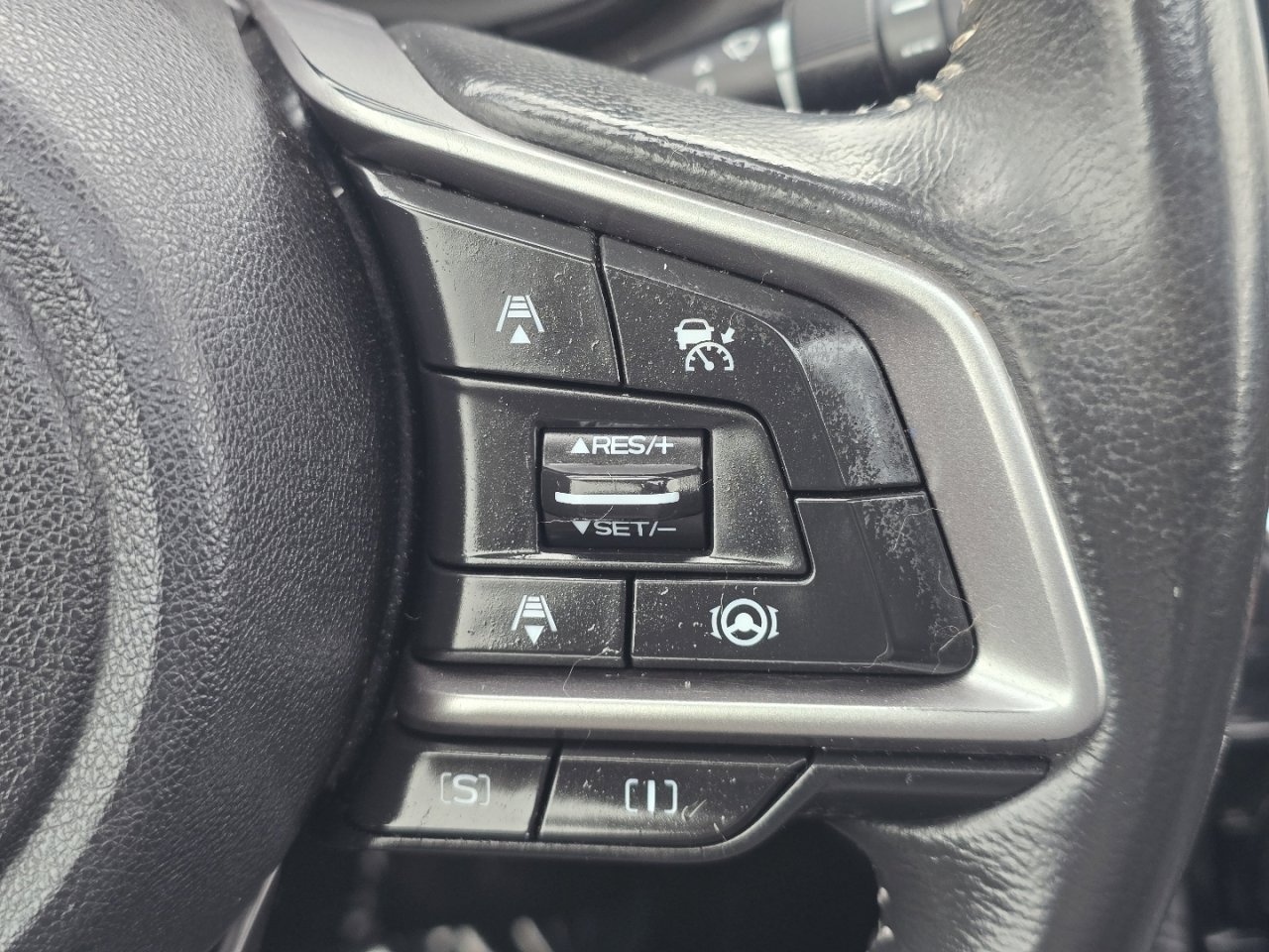 Used 2023 Subaru Forester Premium image 32