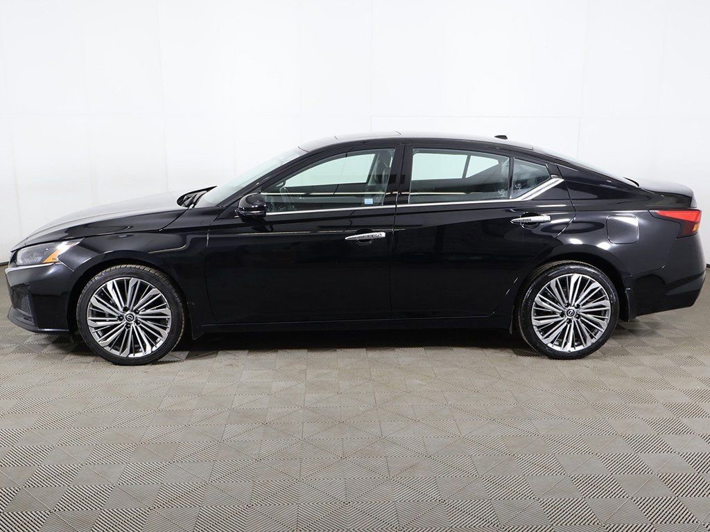 Used 2024 Nissan Altima 2.5 SL image 18