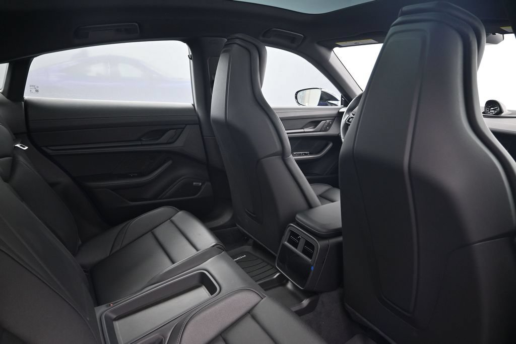 New 2026 Porsche Taycan RWD image 7