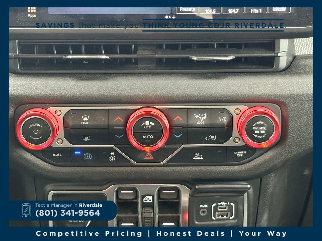 Used 2024 Jeep Wrangler Unlimited w/ LED Headlamp & Fog Lamp Group image 19