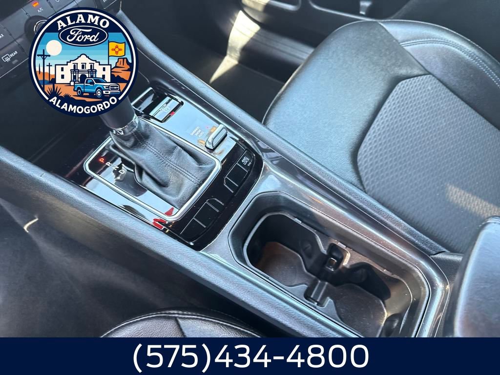 Used 2024 Jeep Compass Latitude image 11