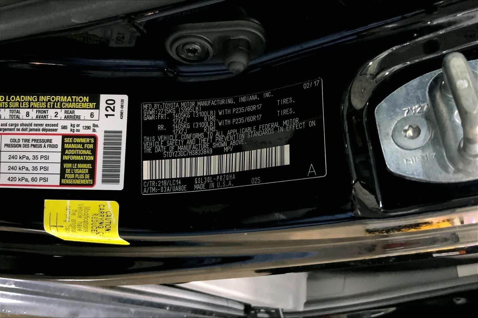 Used 2017 Toyota Sienna XLE FWD image 37