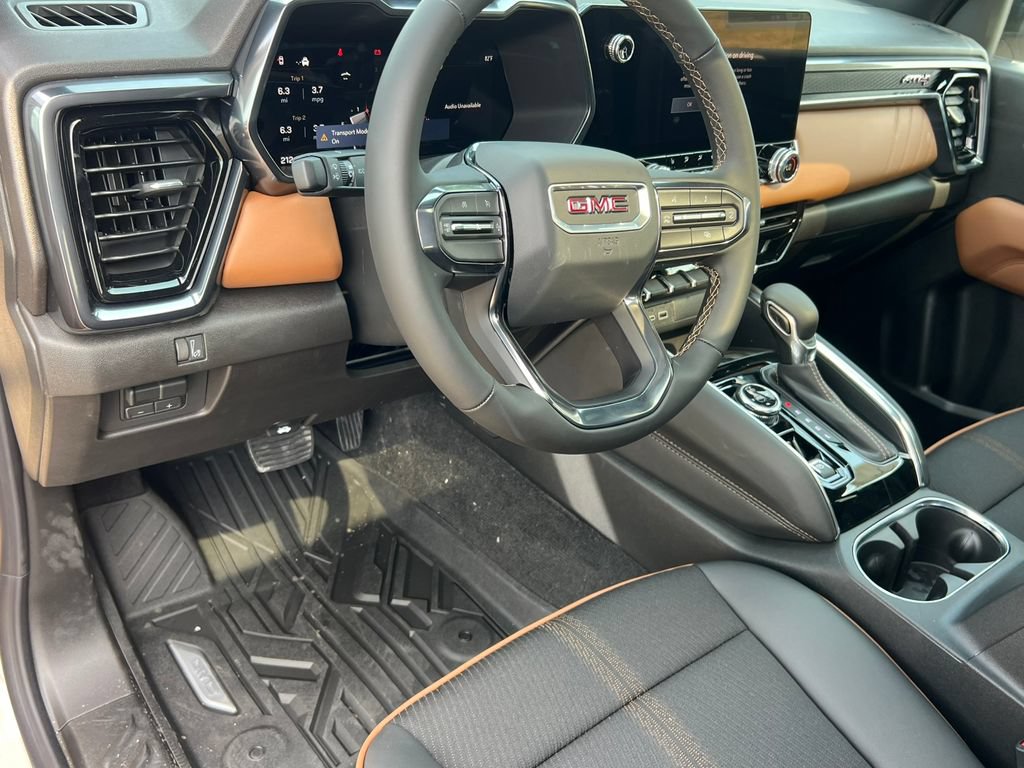 New 2026 GMC Canyon AT4 w/ Technology Plus Package AWD/4WD image 18