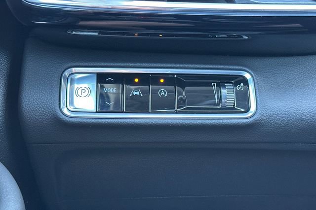 Used 2025 Buick Envision Preferred image 41