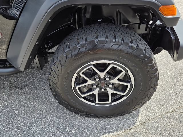 Used 2024 Jeep Wrangler Unlimited Rubicon w/ Technology Group AWD/4WD image 17