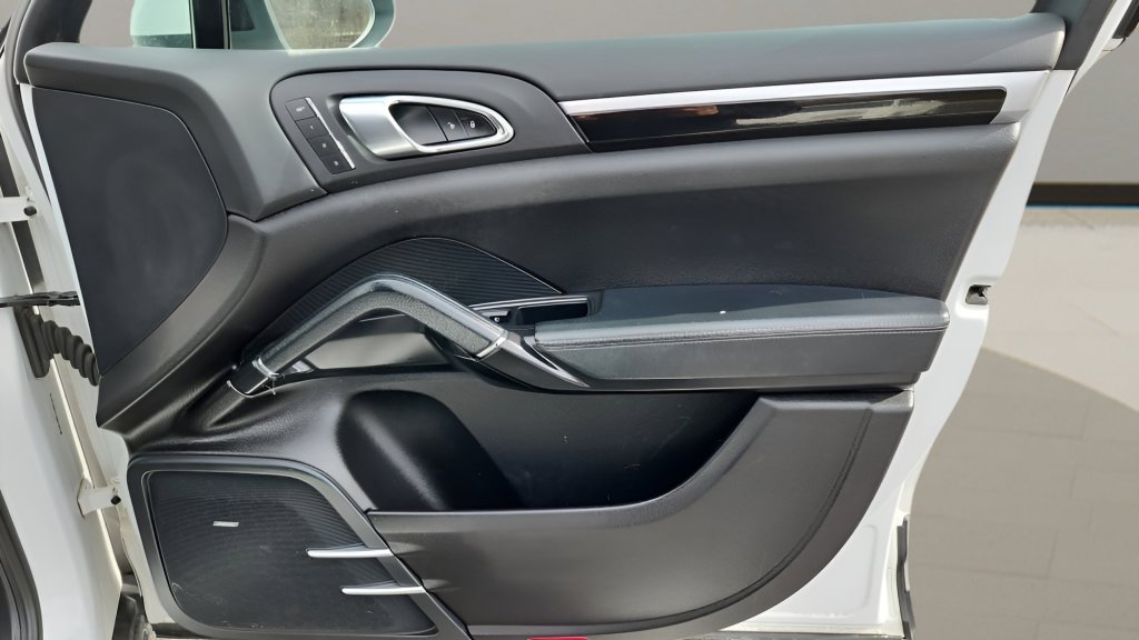 Used 2013 Porsche Cayenne Diesel image 32