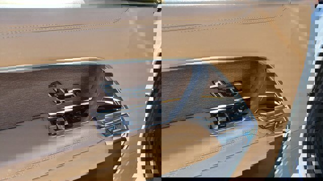 Used 2023 Land Rover Range Rover Long Wheelbase SE image 21