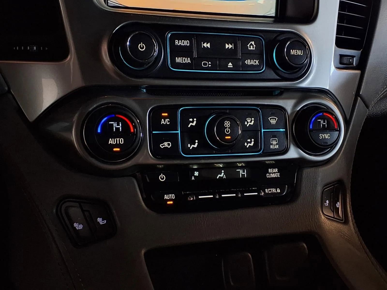 Used 2016 Chevrolet Tahoe LT AWD/4WD image 24