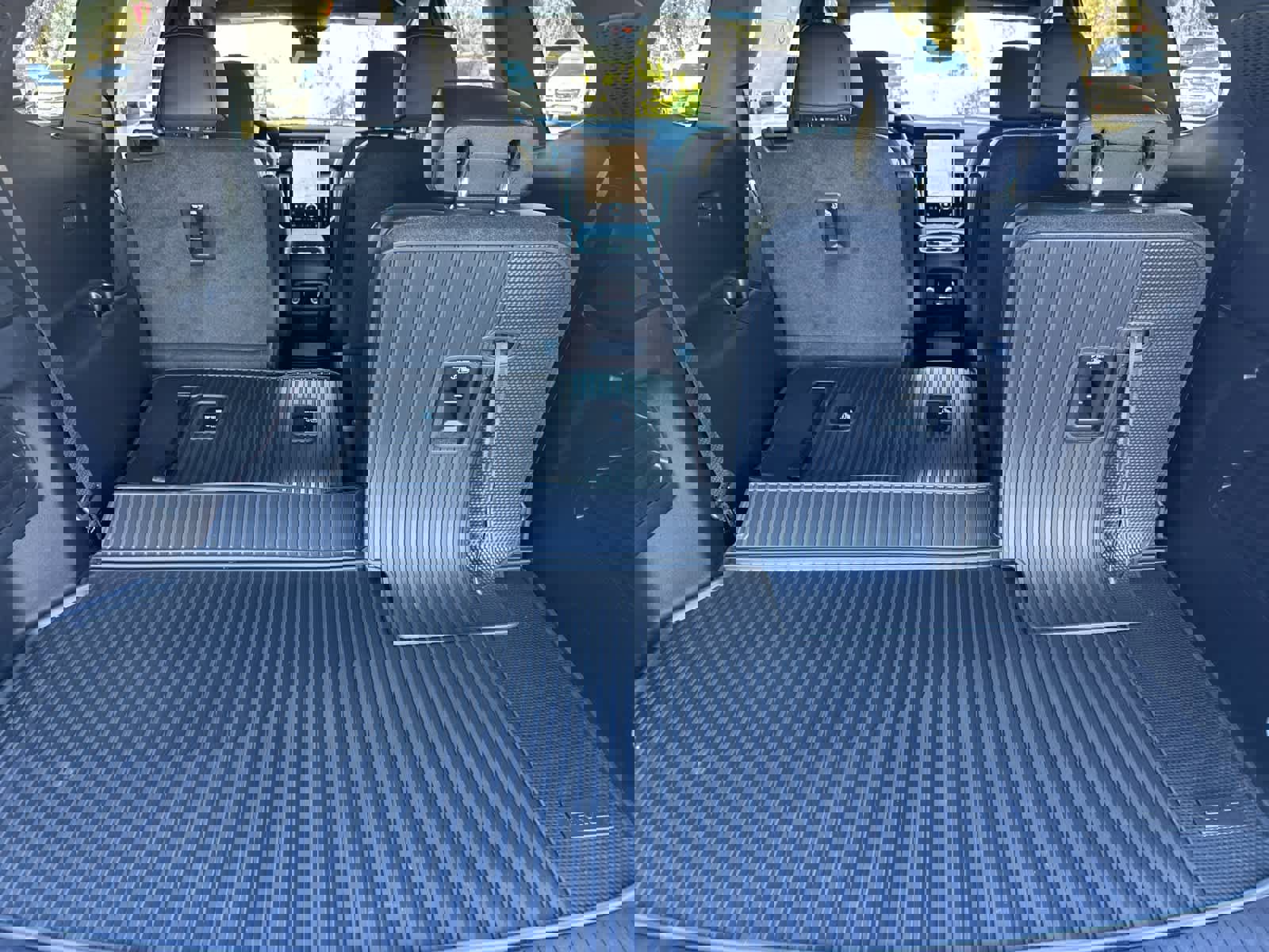 New 2026 GMC Acadia Elevation image 15