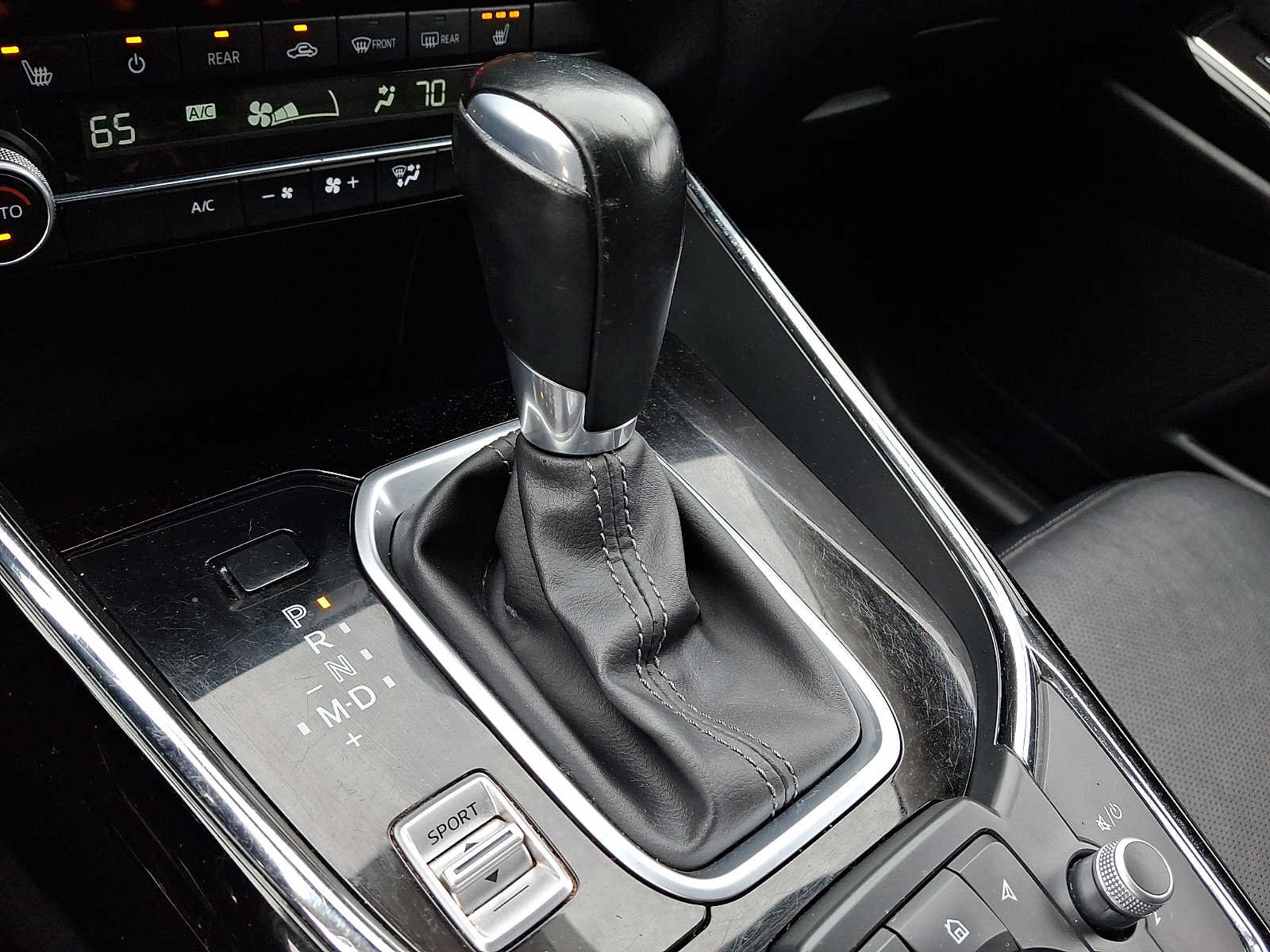 Used 2022 MAZDA CX-9 Touring AWD/4WD image 16