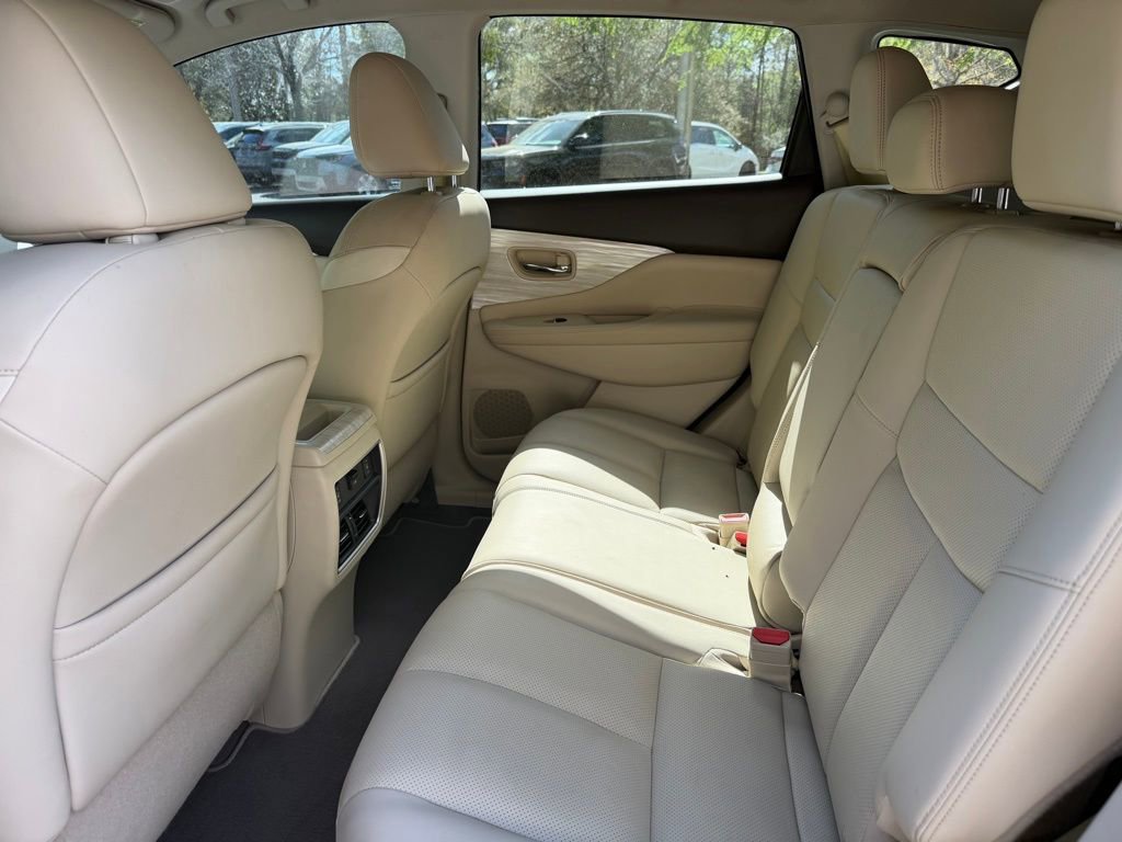 Used 2017 Nissan Murano Platinum image 11