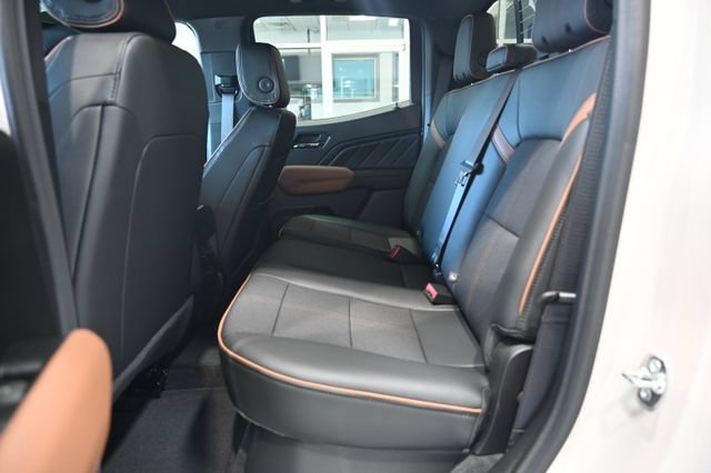 New 2026 GMC Canyon AT4 AWD/4WD image 13