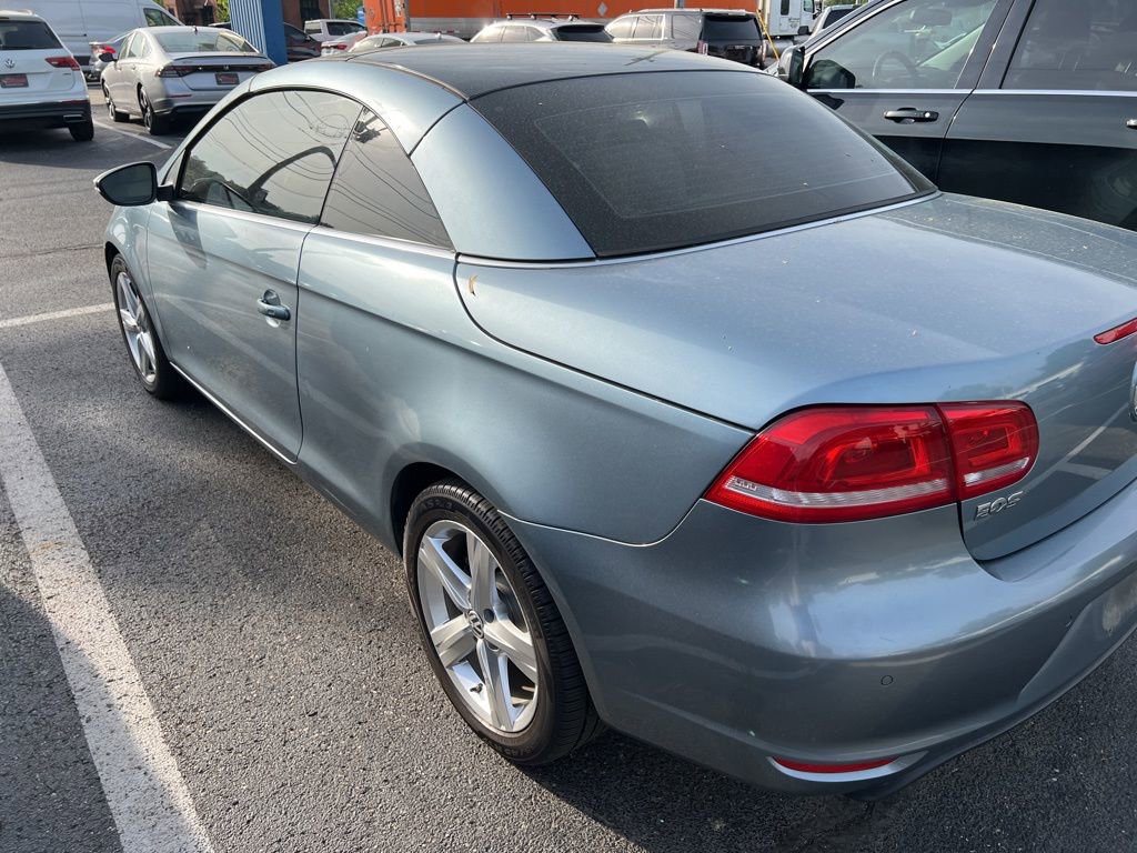 Used 2012 Volkswagen Eos Lux image 24