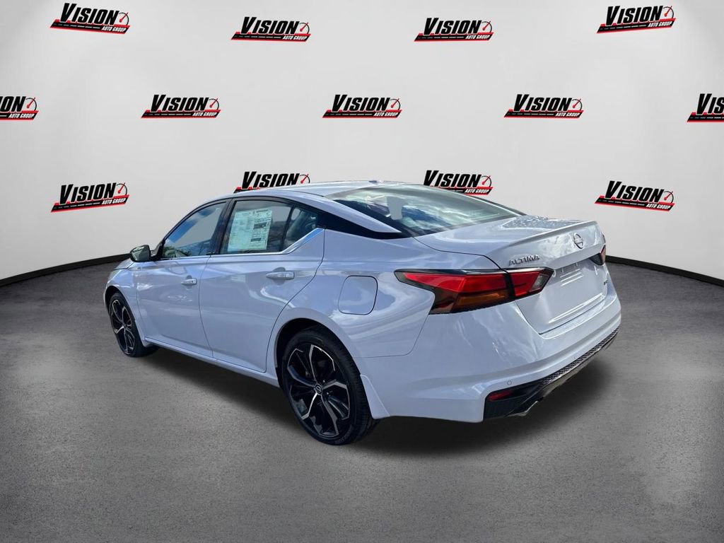 New 2025 Nissan Altima 2.5 SR w/ SR Premium Package image 7