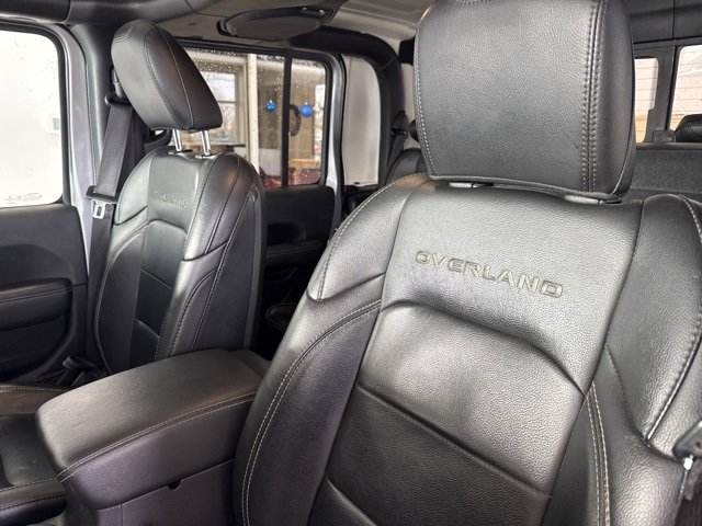 Used 2020 Jeep Gladiator Overland w/ Dual Top Group image 21