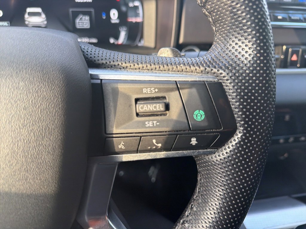 Used 2023 Mitsubishi Outlander SEL image 6