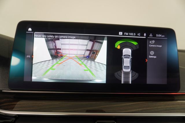 Used 2021 BMW 530i w/ Premium Package image 28