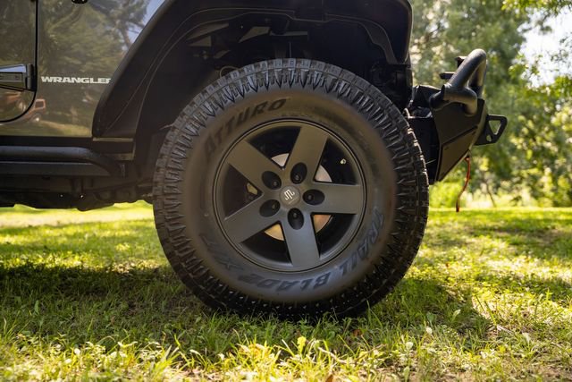 Used 2014 Jeep Wrangler Rubicon w/ Dual Top Group image 20