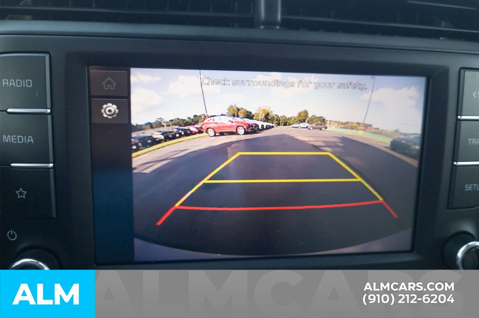 Used 2025 Kia Soul LX w/ LX Technology Package FWD image 23