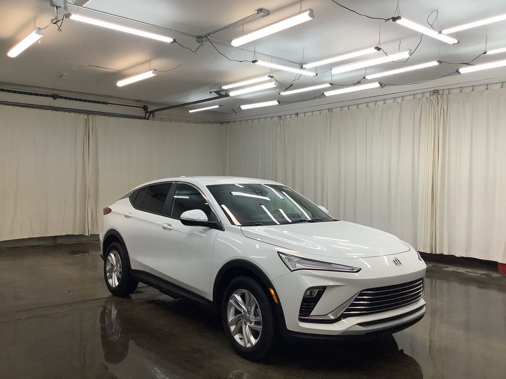 Used 2024 Buick Envista Preferred w/ Convenience I Package image 4