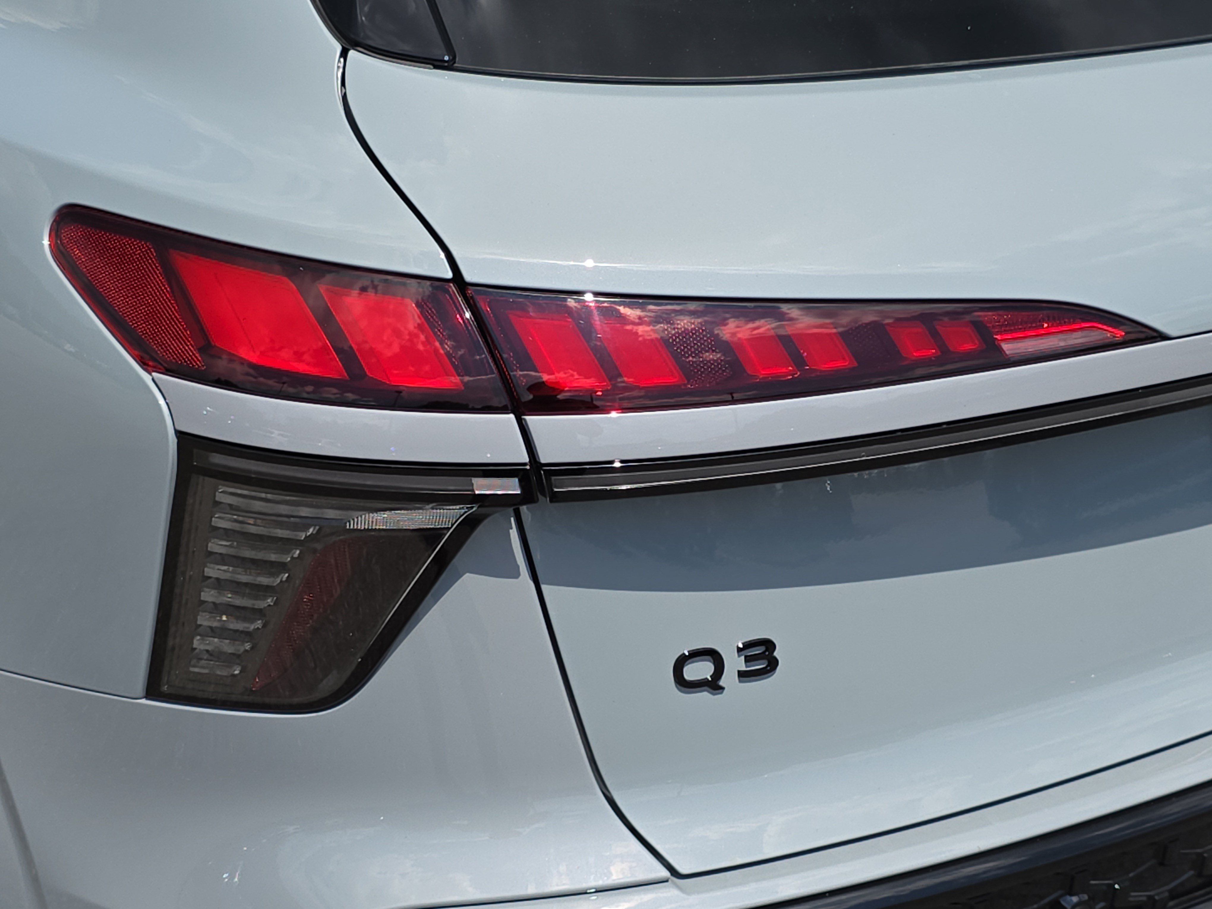 New 2026 Audi Q3 quattro 2.0T AWD/4WD image 35