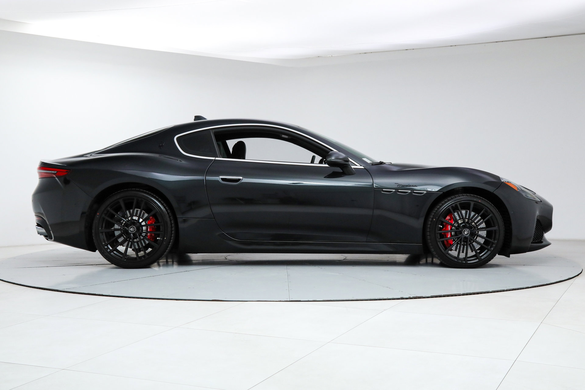 Certified 2024 Maserati GranTurismo Modena image 6