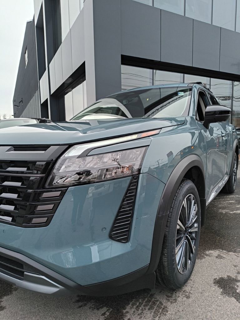 New 2026 Nissan Pathfinder Platinum image 7