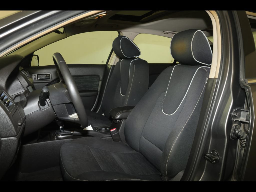Used 2011 Ford Fusion SE w/ 202A Rapid Spec Order Code FWD image 17