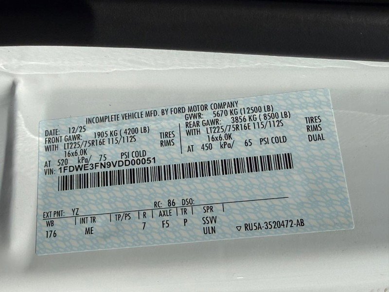 New 2027 Ford E-350 and Econoline 350 Super Duty w/ Interior Upgrade Package image 25