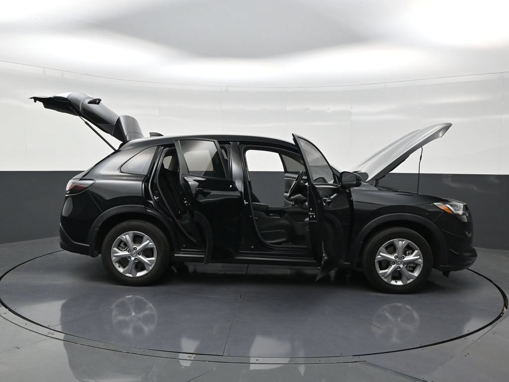 Used 2025 Honda HR-V LX image 28