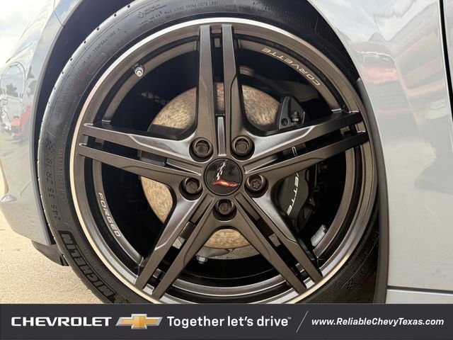 Used 2024 Chevrolet Corvette Stingray Preferred Conv w/ Stealth Interior Trim Package RWD image 9
