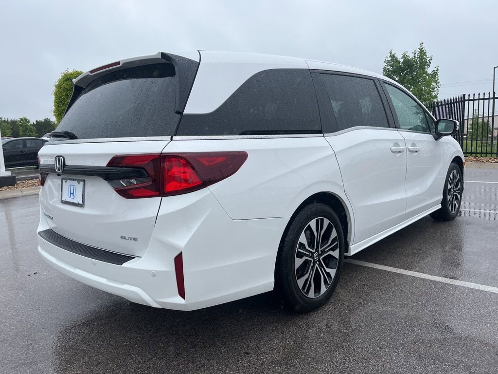 Certified 2026 Honda Odyssey Elite image 4