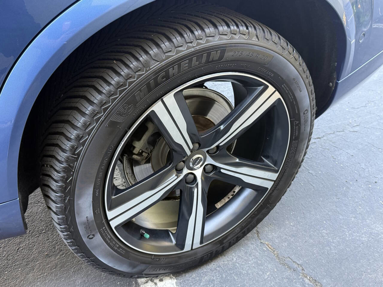 Used 2017 Volvo XC90 T6 R-Design AWD/4WD image 10