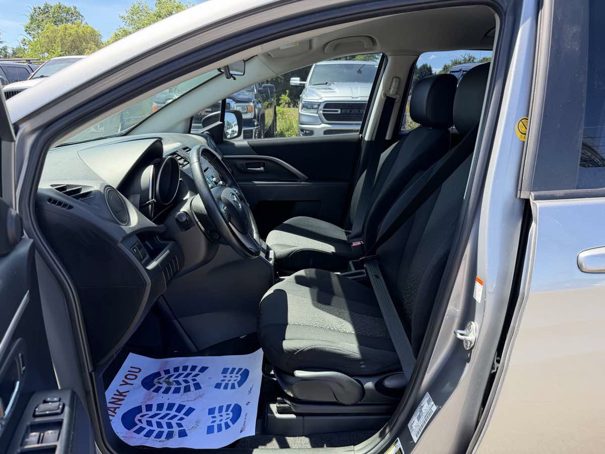 Used 2012 MAZDA MAZDA5 Touring FWD image 10