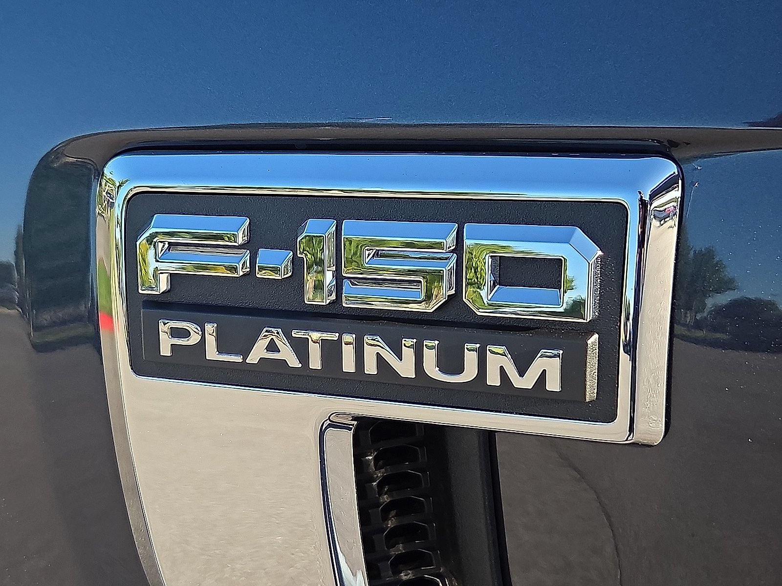 Certified 2021 Ford F150 Platinum w/ Equipment Group 701A High AWD/4WD image 9