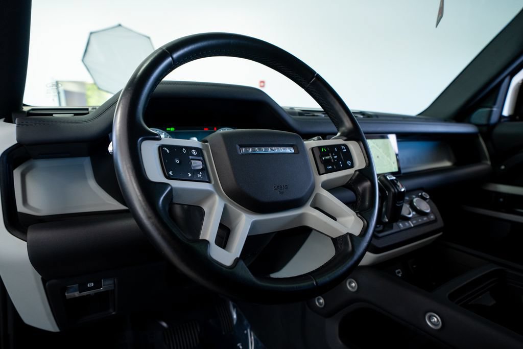 Used 2024 Land Rover Defender 90 S AWD/4WD image 31