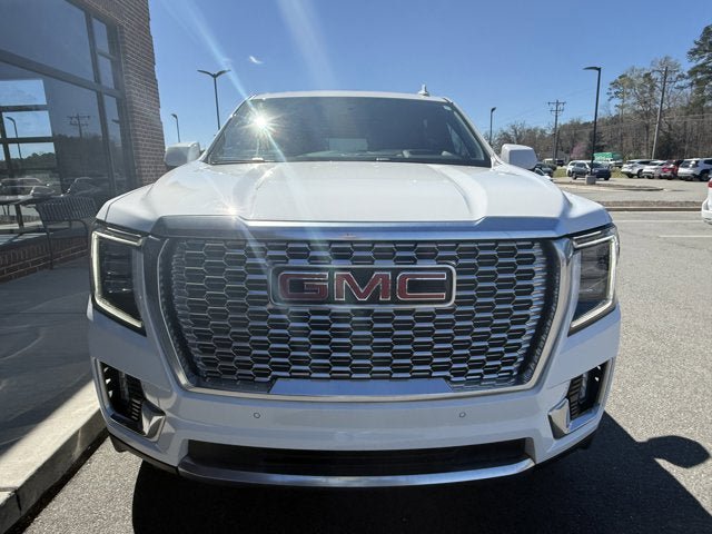 Used 2022 GMC Yukon Denali AWD/4WD image 9