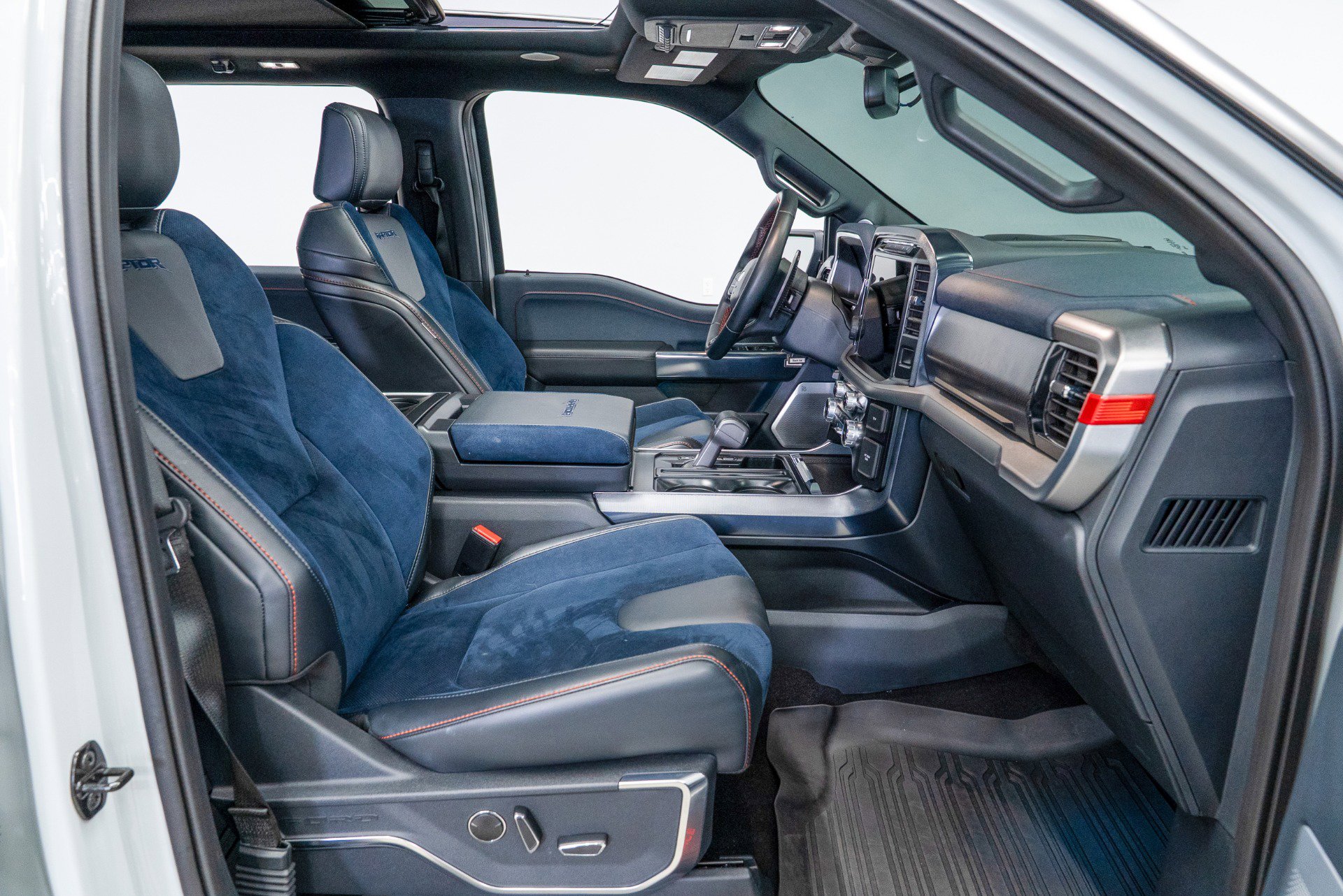 Used 2023 Ford F150 Raptor w/ Blue Interior Package image 35