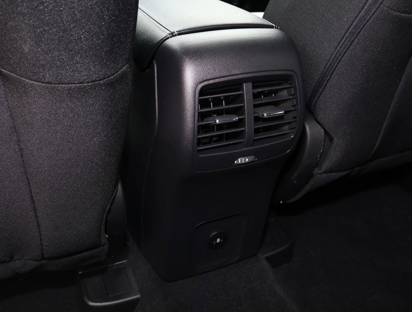 Used 2023 Ford Escape Active image 12