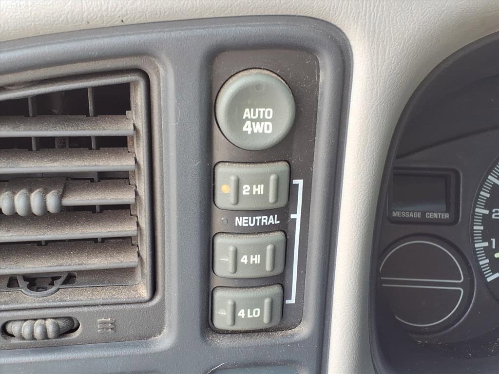 Used 2000 GMC Sierra 1500 SLE image 25