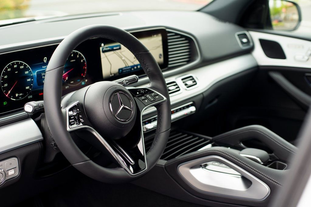 Certified 2025 Mercedes-Benz GLE 350 4MATIC image 29