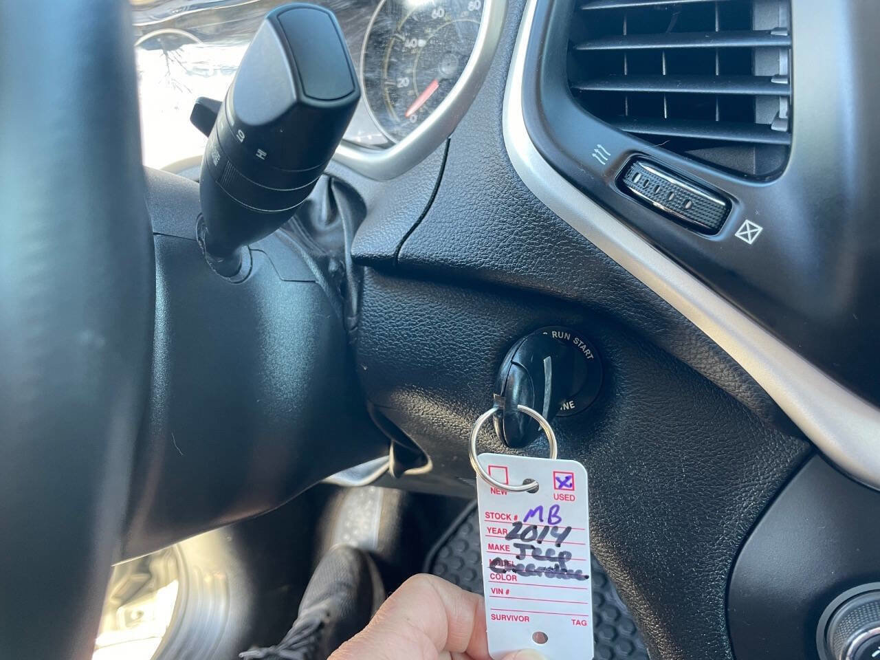 Used 2014 Jeep Cherokee Trailhawk w/ Leather Interior Group image 23