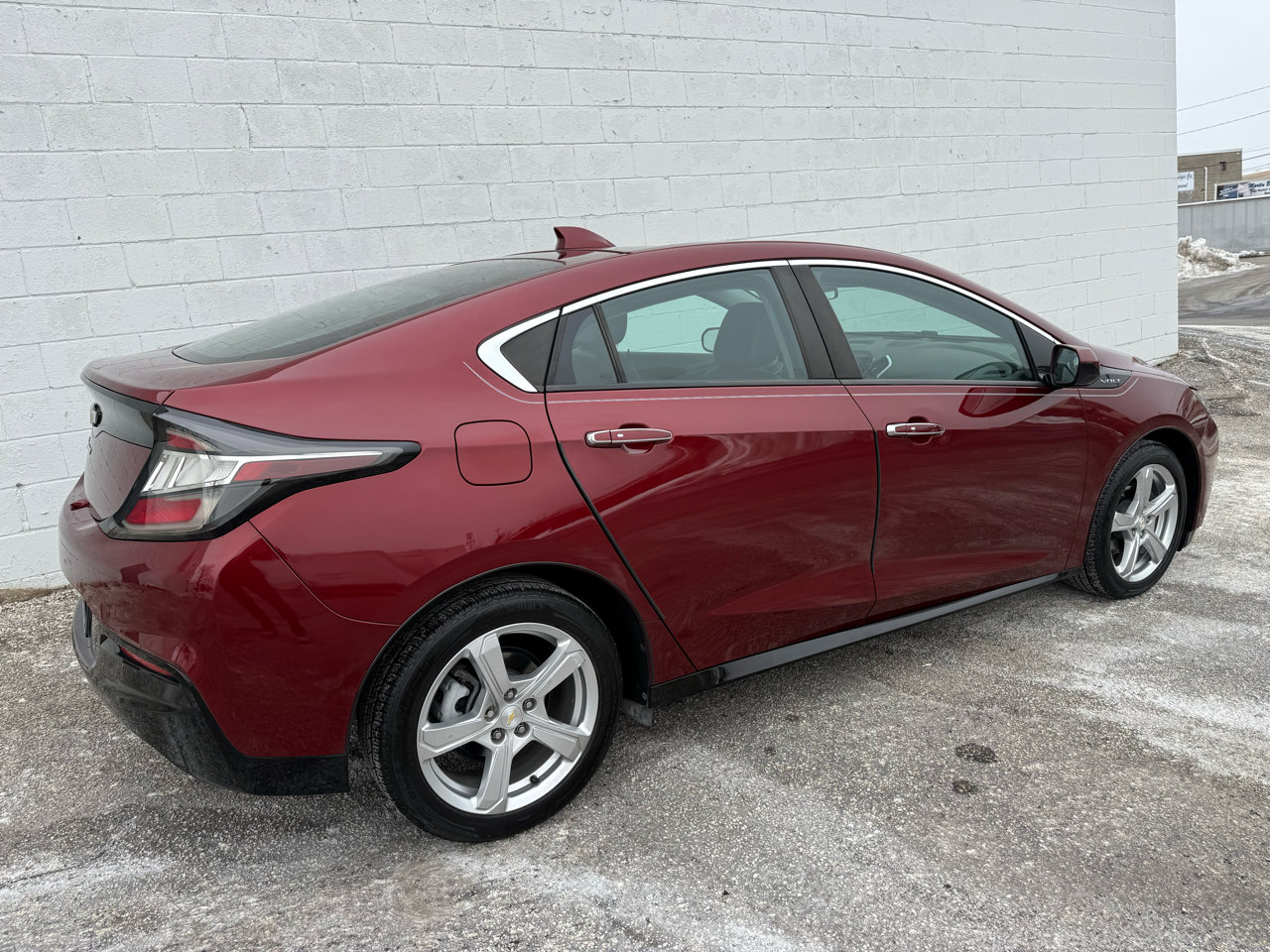 Used 2017 Chevrolet Volt LT w/ Comfort Package image 6