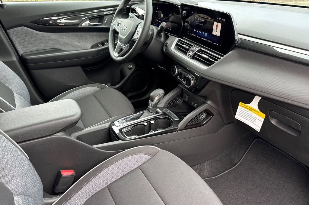 New 2026 Chevrolet TrailBlazer LT w/ Convenience Package FWD image 16