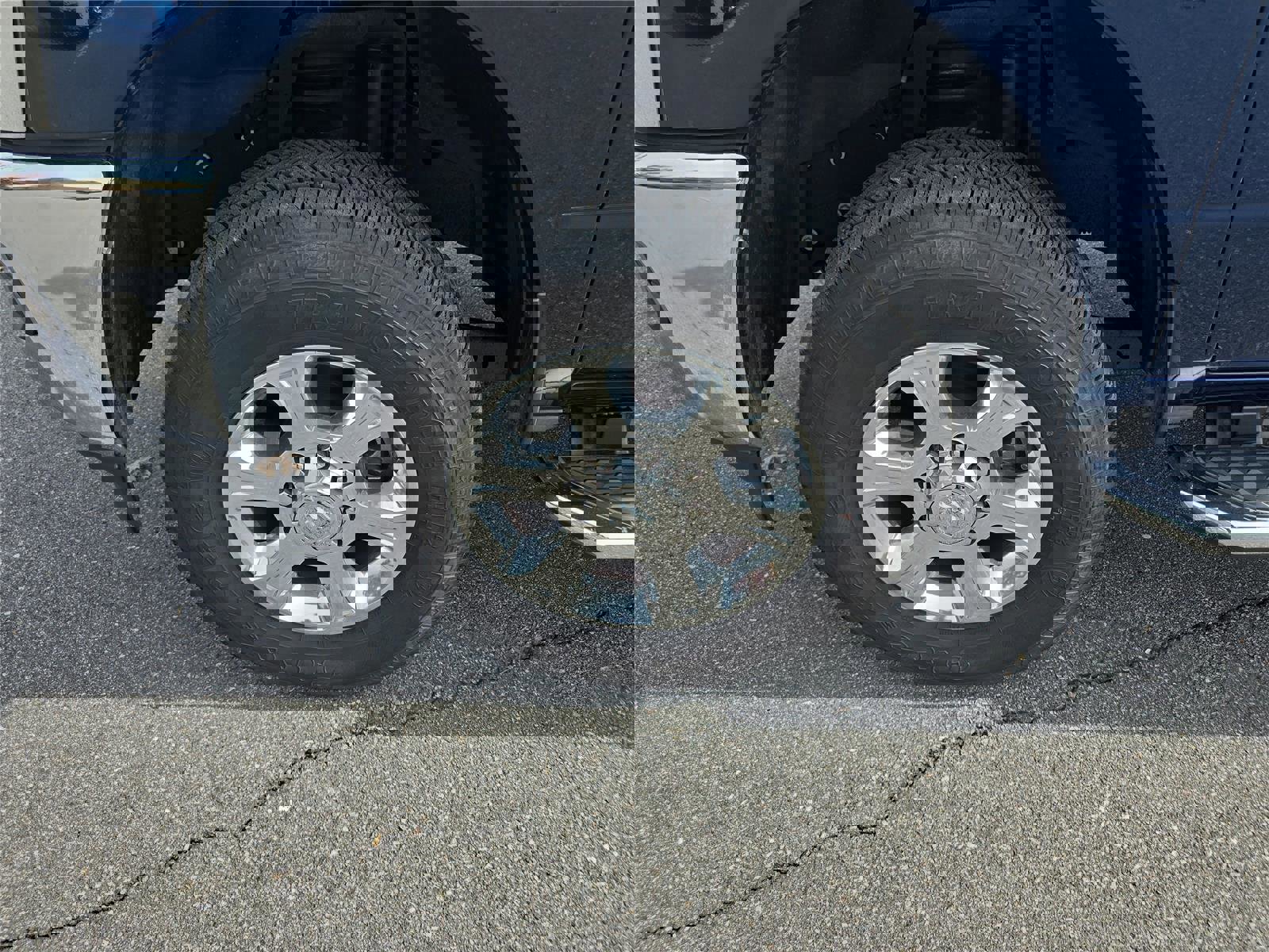 Used 2024 RAM 2500 Big Horn w/ Bed Utility Group image 11